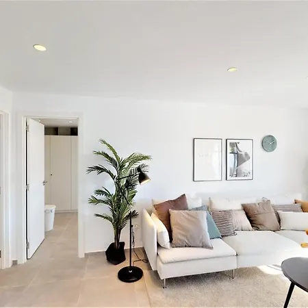 Апартаменты Jardines De Andalucia - Exquisite Newly Renovated