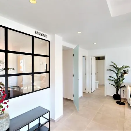 アパート Jardines De Andalucia - Exquisite Newly Renovated マルベーリャ